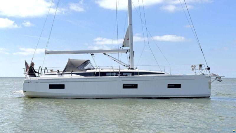 Bavaria C 42