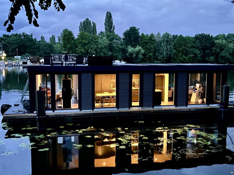 Waterbus 75
