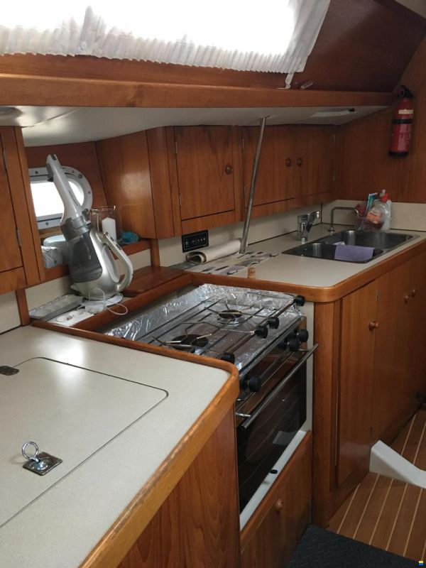 Jeanneau Sun Odyssey 37.1