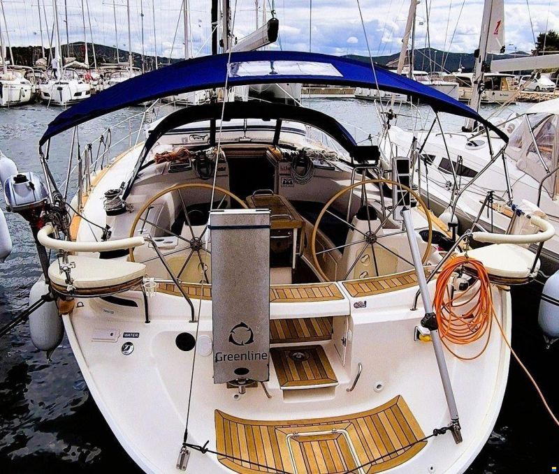 Bavaria 44