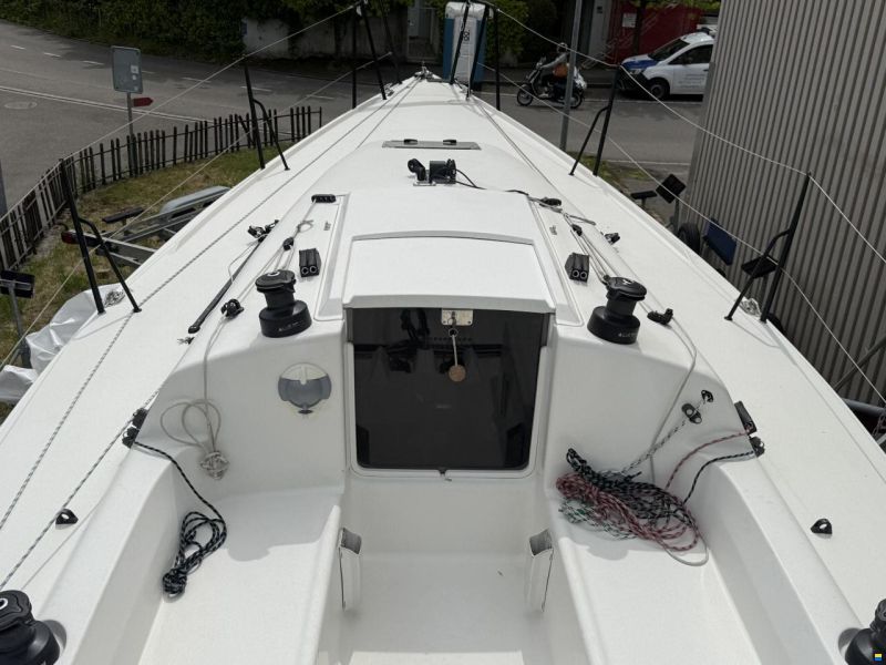 J Boats J/88