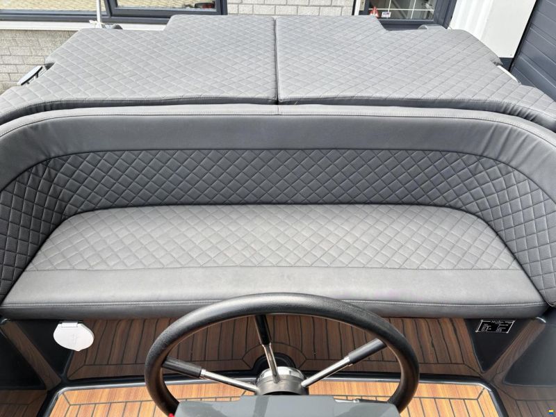 Maxima 600 Tender