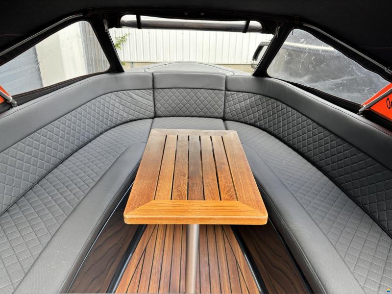 Maxima 600 Tender