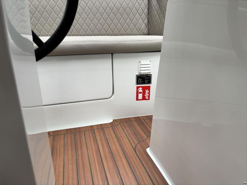 Maxima 630 Tender
