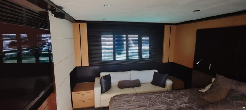 Princess V72