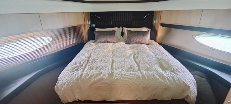 Princess V72