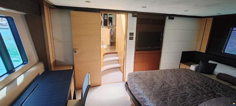 Princess V72