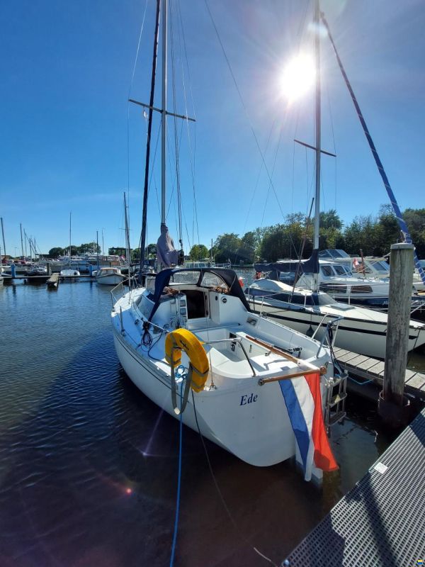 Jeanneau Fantasia 27
