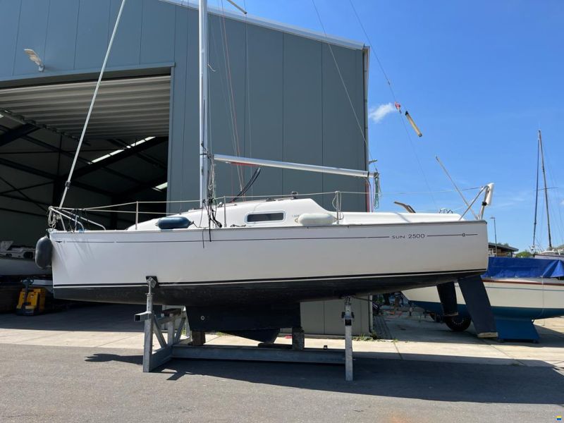 Jeanneau SUN 2500