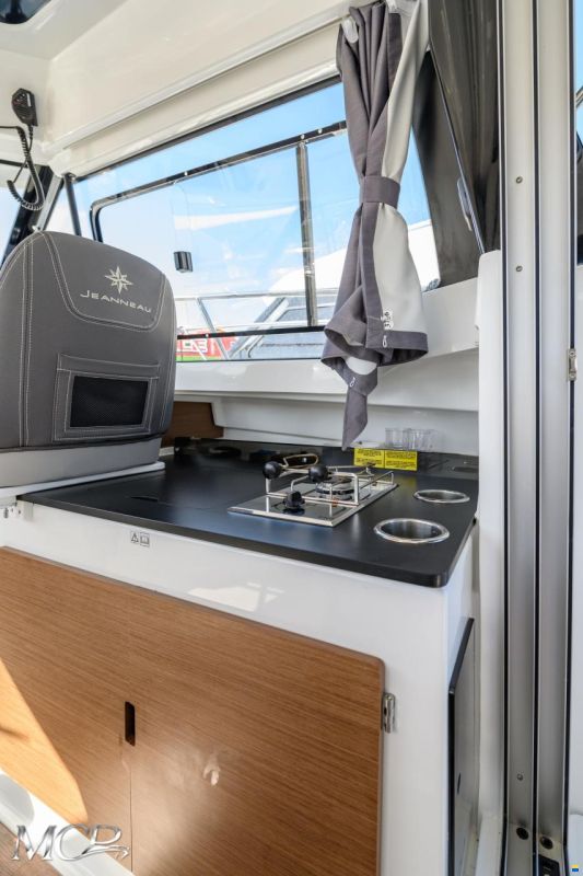 Jeanneau Merry Fisher 795