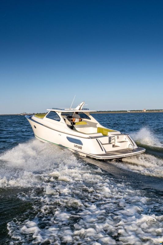 Gagliotta Lobster 35