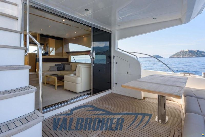 Princess 62 fly