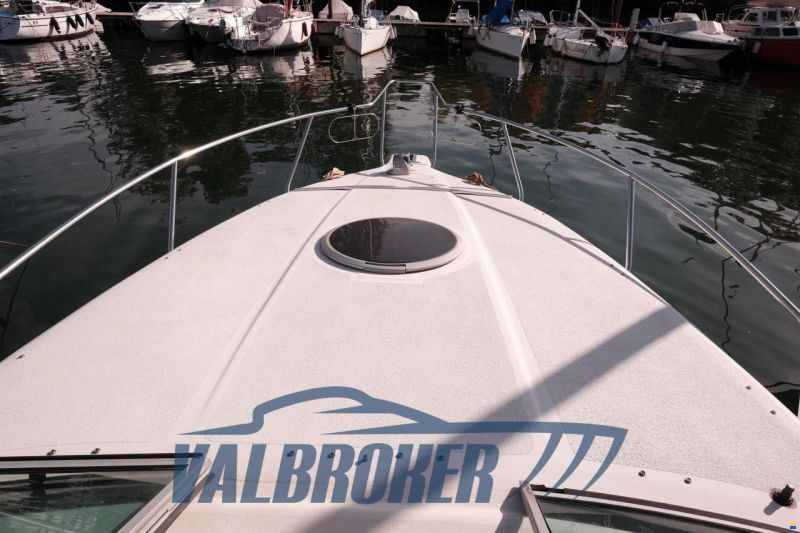 Crownline 268 CR