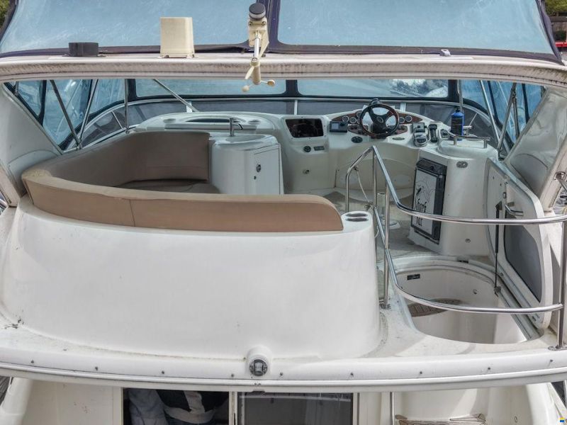 Meridian Yachts 391 Sedan