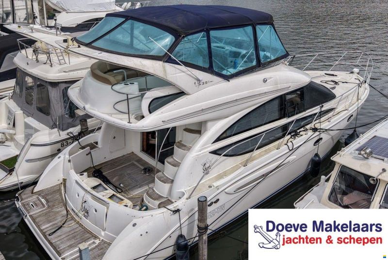 Meridian Yachts 391 Sedan