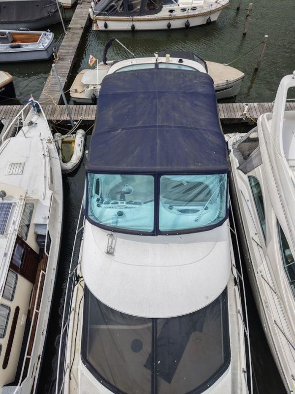 Meridian Yachts 391 Sedan