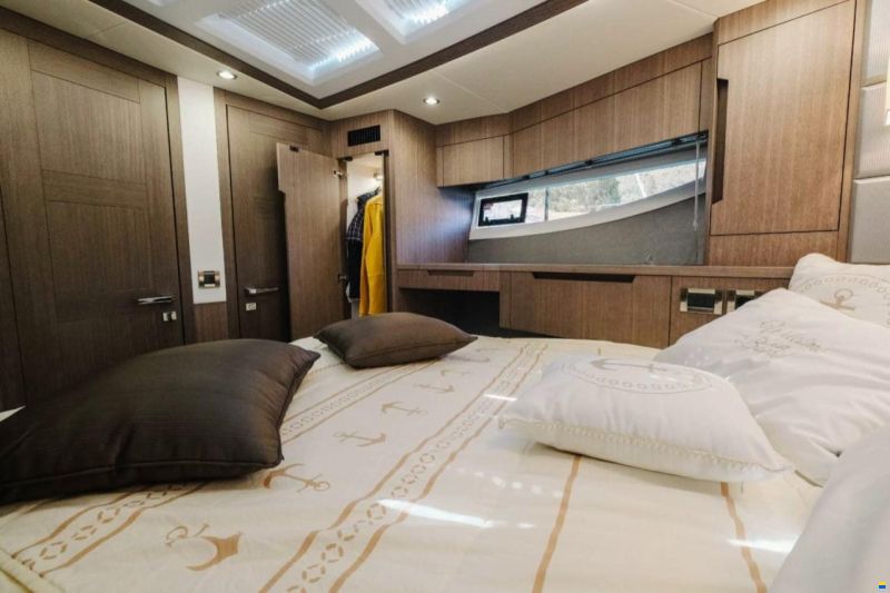 Galeon 500 Fly