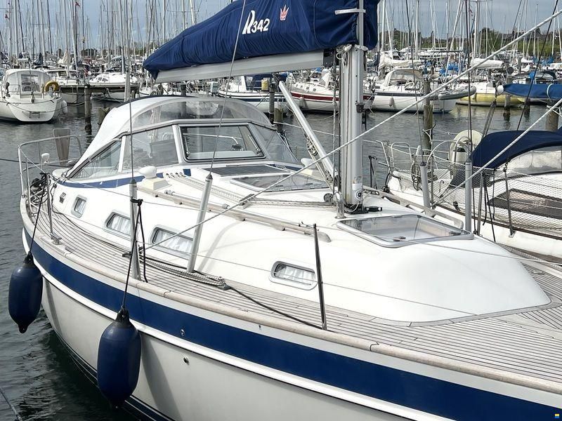 Hallberg Rassy 342
