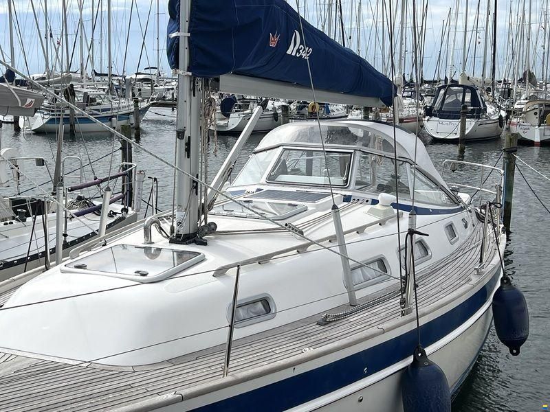 Hallberg Rassy 342
