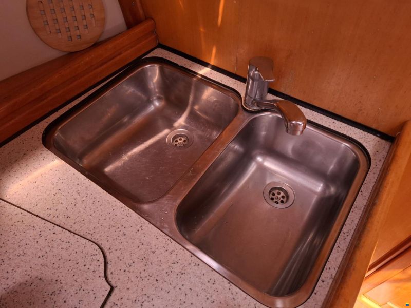 Bavaria 40