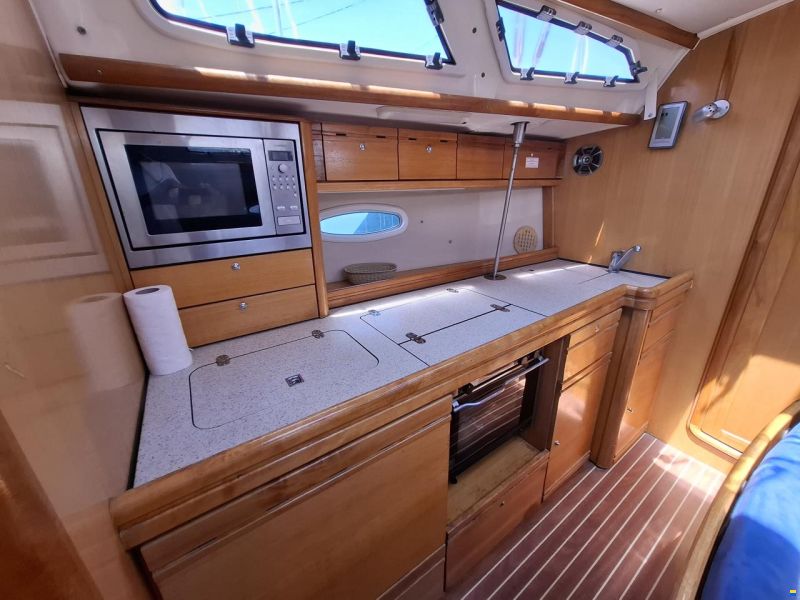 Bavaria 40
