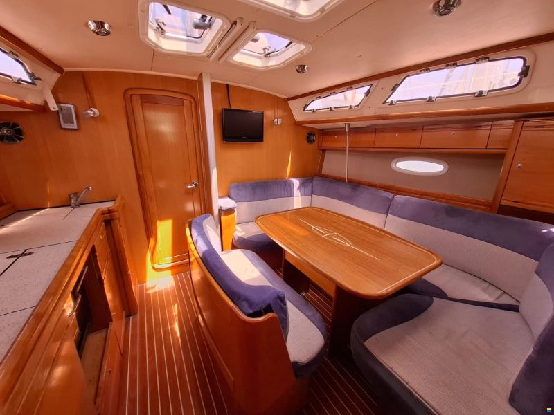 Bavaria 40