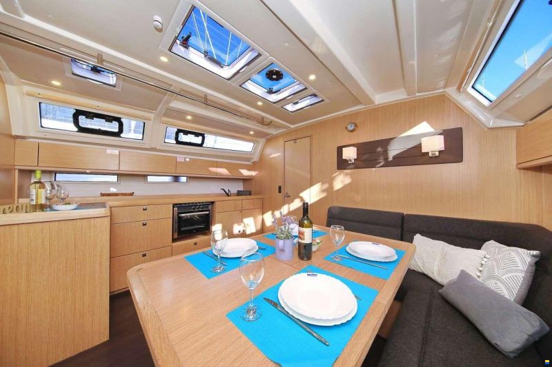 Bavaria CRUISER 46