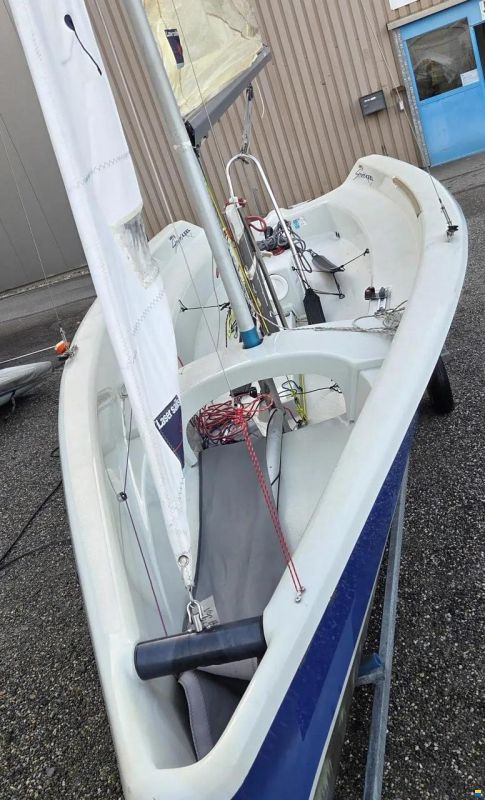 Laser Stratos Keel