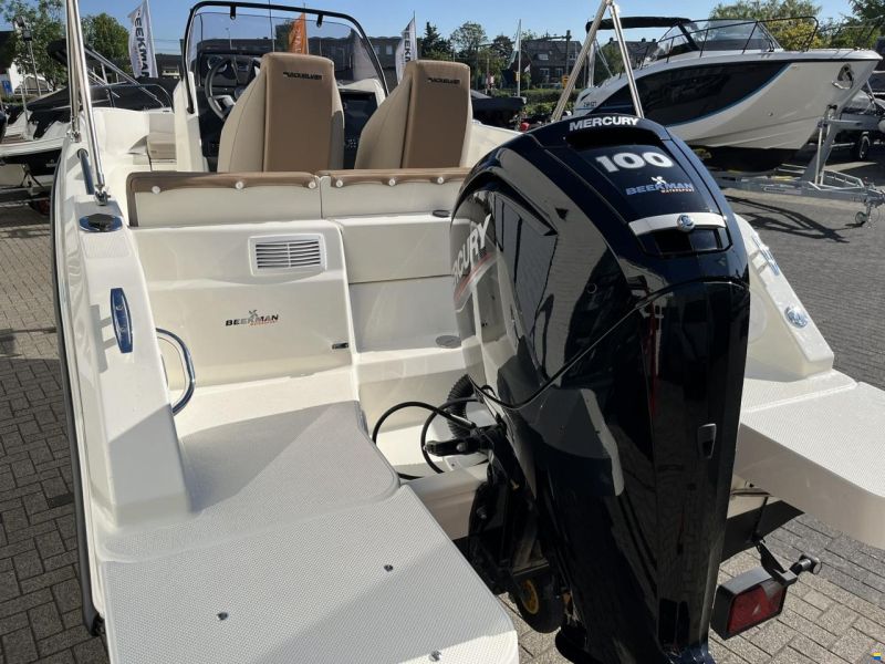 Quicksilver 555 Open