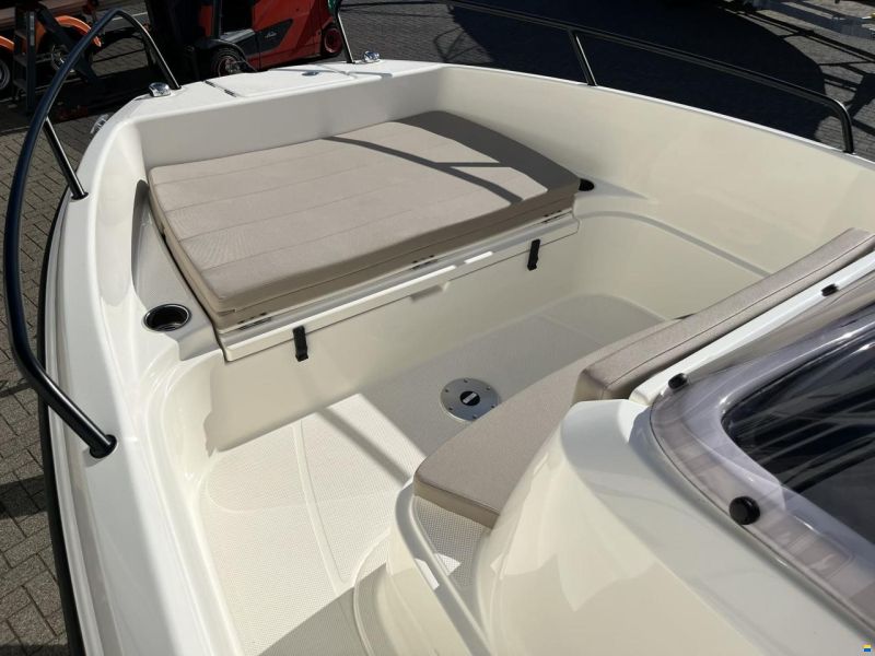 Quicksilver 555 Open