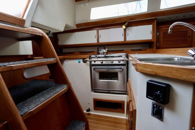 Catalina 36