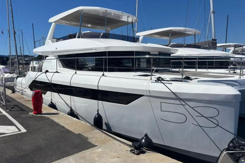 Leopard 53 Powercat
