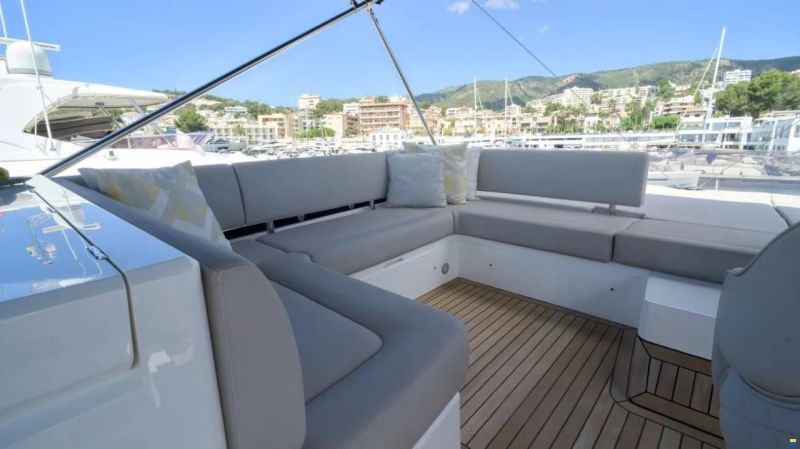 Sunseeker Manhattan 52
