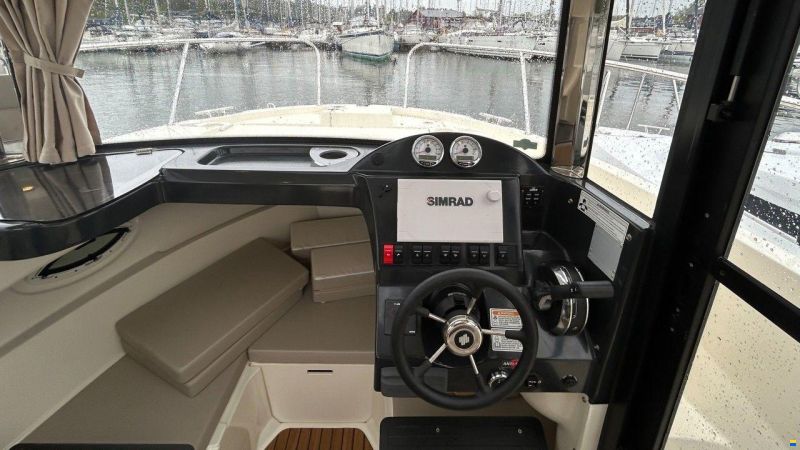 Quicksilver 755 PILOTHOUSE