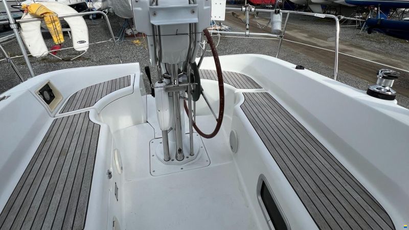 BENETEAU SEGELBÅTAR OCEANIS 323