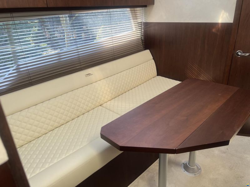 Galeon 335 HTS