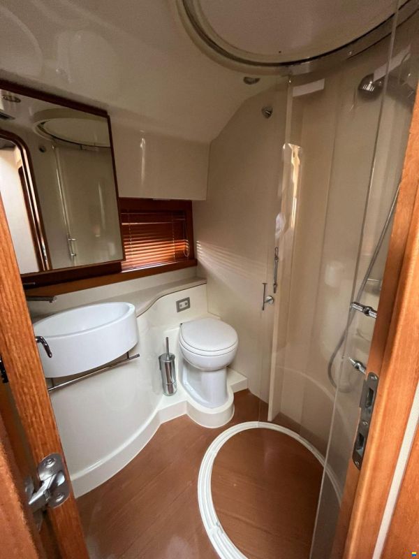 Ferretti 470