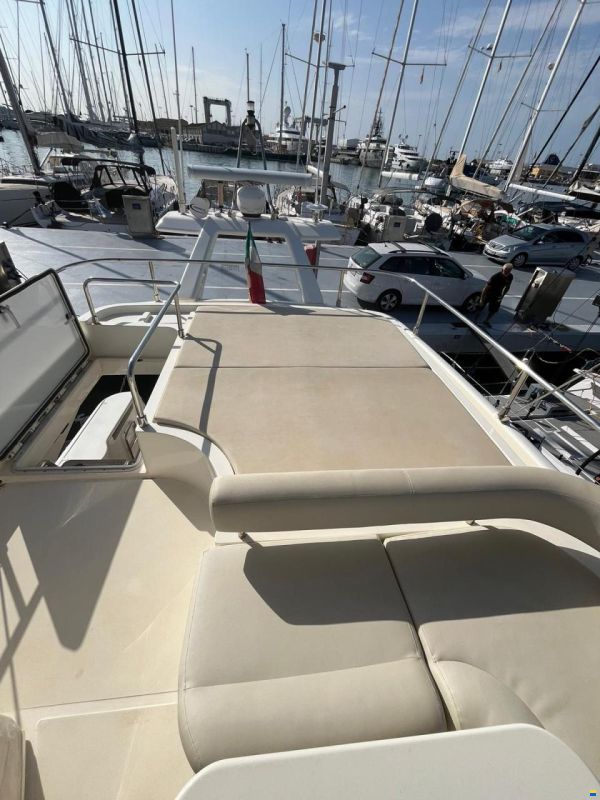 Ferretti 470