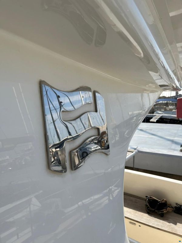 Ferretti 470