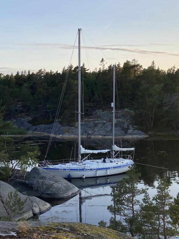 Morgan Out Island 41 ketch (416)