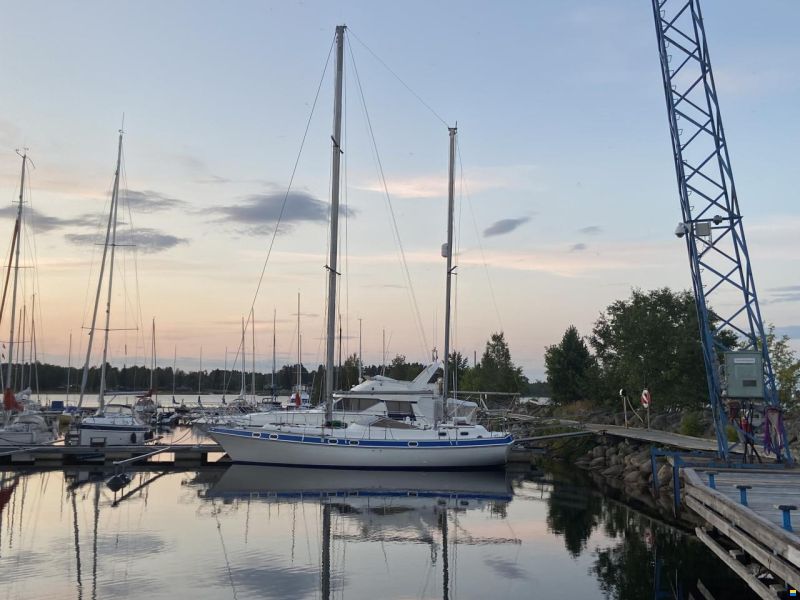 Morgan Out Island 41 ketch (416)