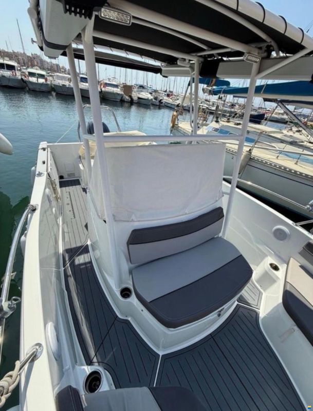 Jeanneau Cap Camarat 6.5 CC