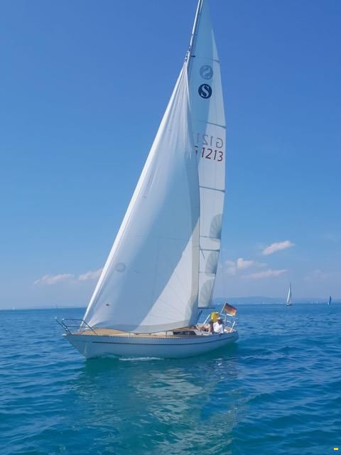 Helmsmann Senorita Helmsman