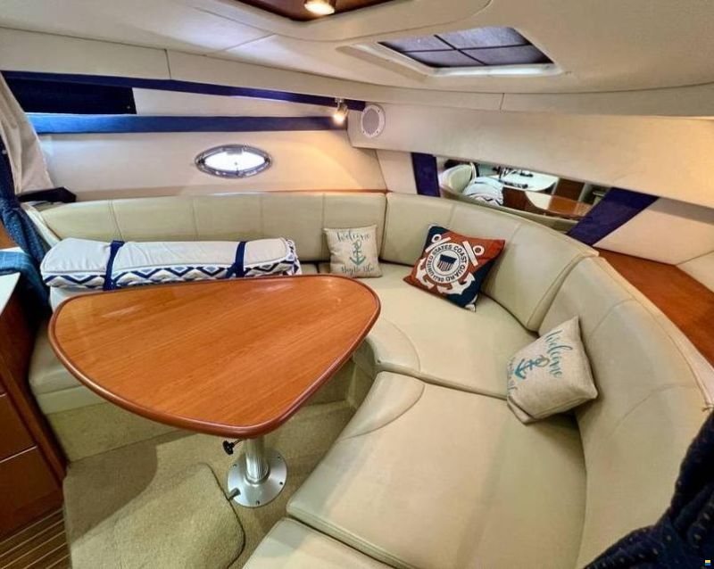 Bayliner 320 Cruiser