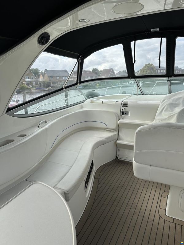 Bayliner 320 Cruiser