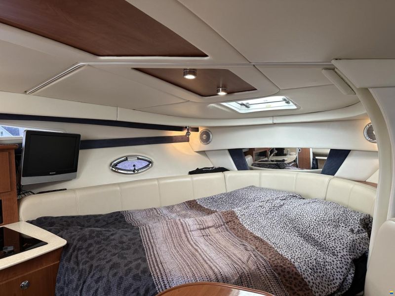 Bayliner 320 Cruiser