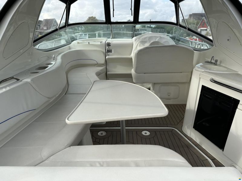Bayliner 320 Cruiser