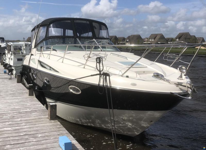 Bayliner 320 Cruiser