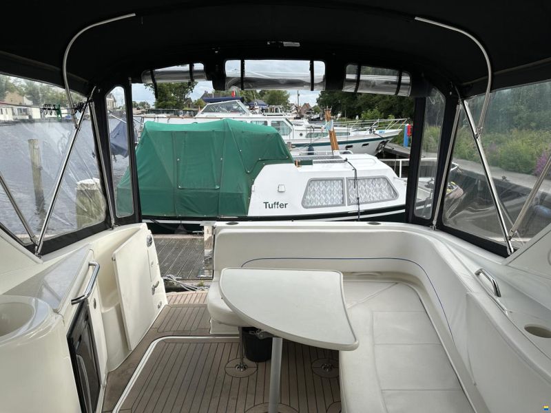 Bayliner 320 Cruiser