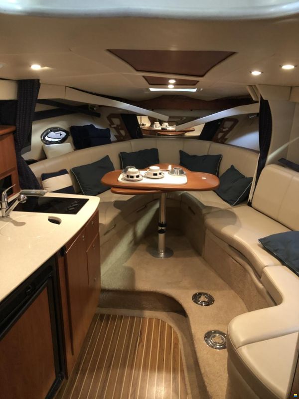 Bayliner 320 Cruiser